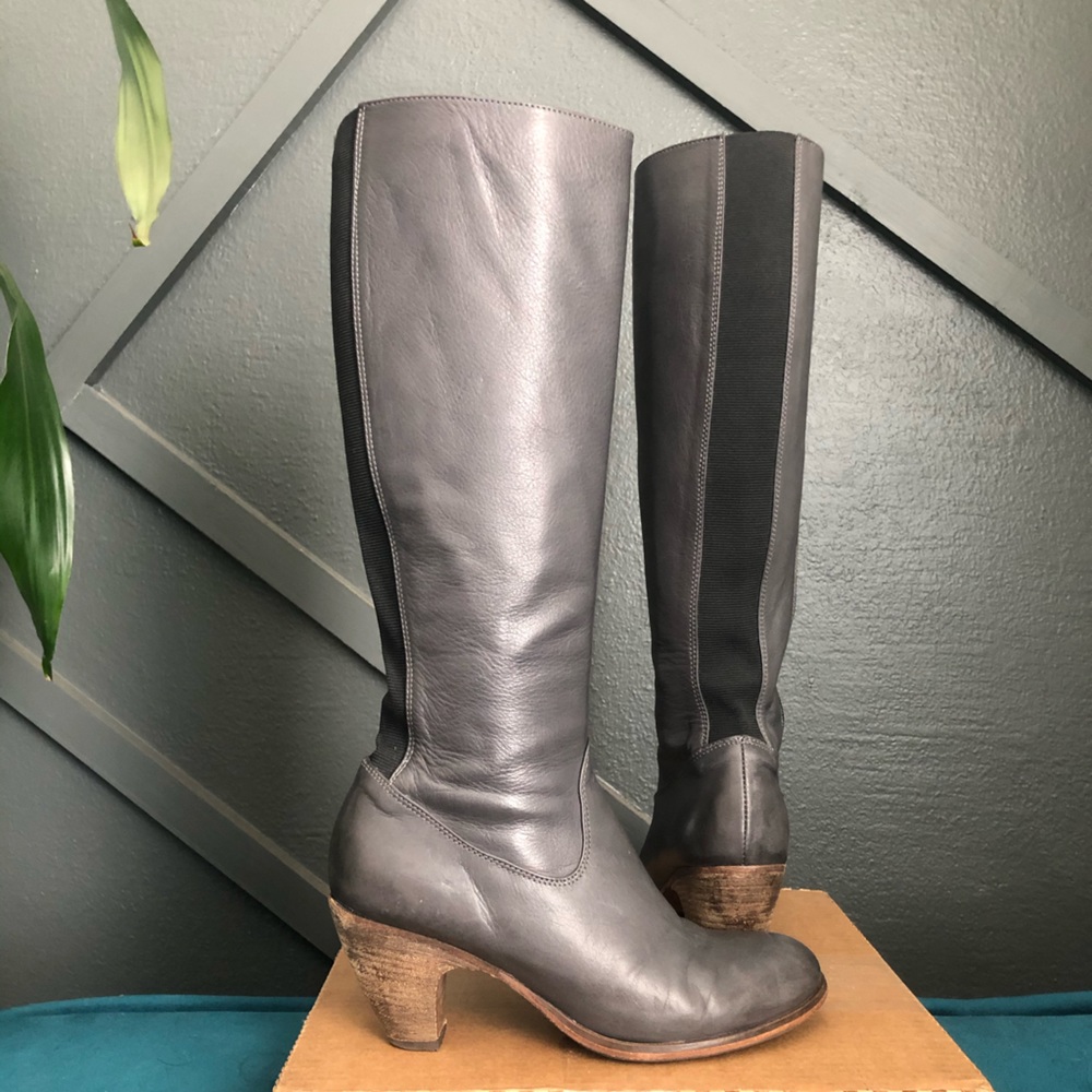 GIDIGIO Tall Grey Leather Boots